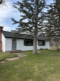 Building Photo - 190 Ayer Rd