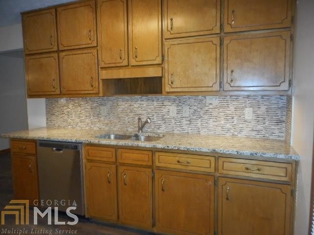 Building Photo - 412 Deergrass Trail