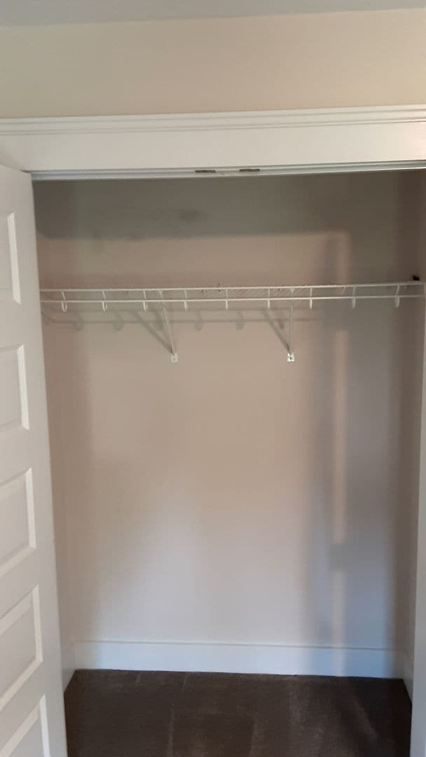 Building Photo - Country Estate Home in Ashland Area