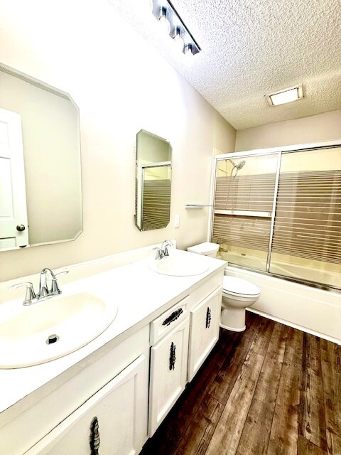 Building Photo - 122 Old Chapin Rd