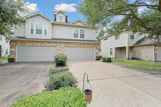 Building Photo - 1115 Eden Park Ln