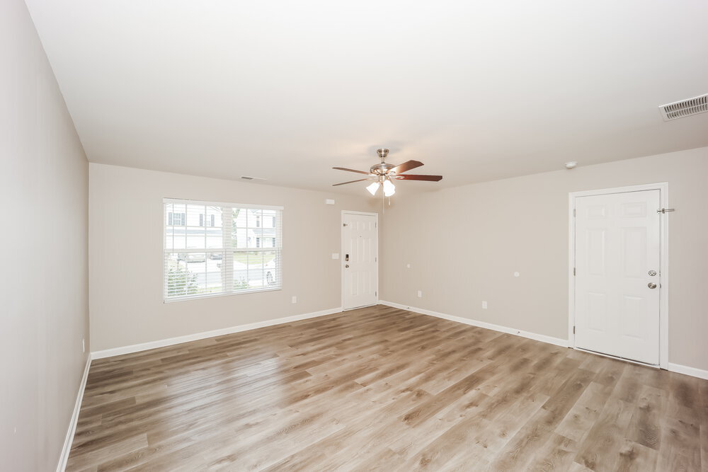 Building Photo - 318 Freeman Cir