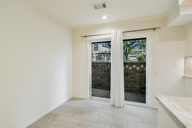 Building Photo - 50 Woodstone Square