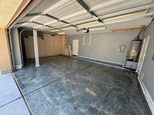 Building Photo - 1127 W Mesquite St