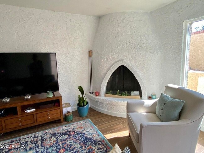 Building Photo - 5100 N Miller Rd