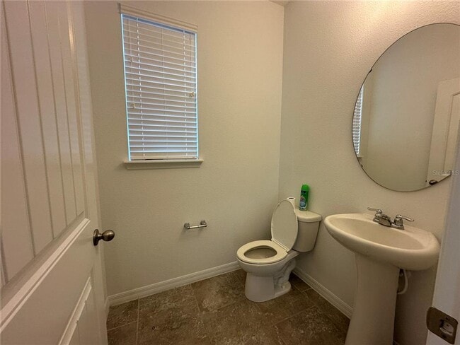 Building Photo - 2445 Beacon Landing Cir