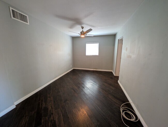 Building Photo - 3 Bedroom 2.5 Bathroom Cavalier Palms House