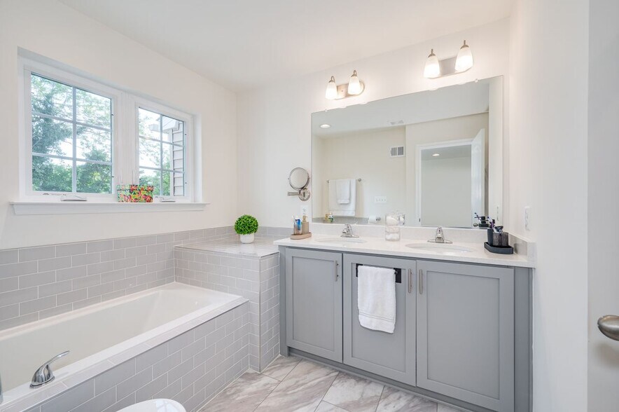 Building Photo - 64 Tate Manor Dr