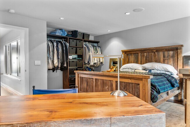 Building Photo - NEW! Diamond Heights Luxury, Available Unfurnished or Semi-Furnished • AMSI