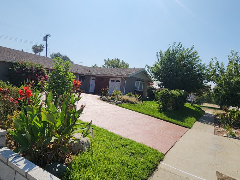 Building Photo - 6245 Arden Ave