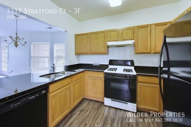 Building Photo - 3317 Stratford Ct