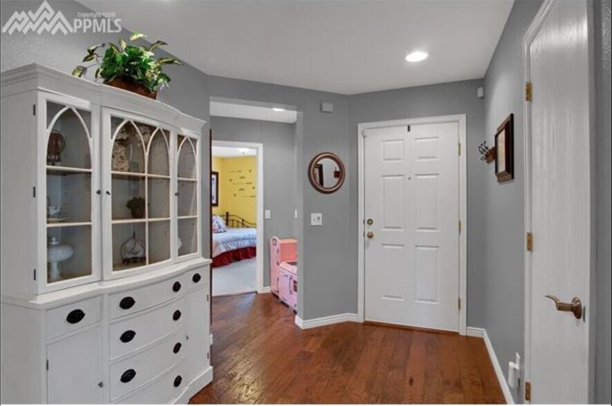 Building Photo - 4345 Ranch Creek Dr