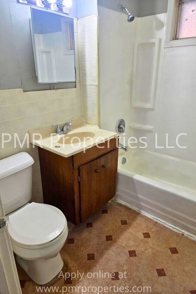 Building Photo - 831 3rd Ave