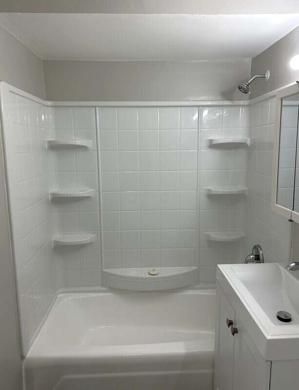 Building Photo - 9709 W Lorraine Dr