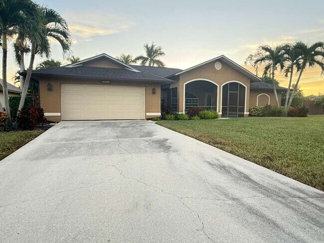 Building Photo - 4BR / 2BA Pool Home Near the Beach – Bonita Springs, FL