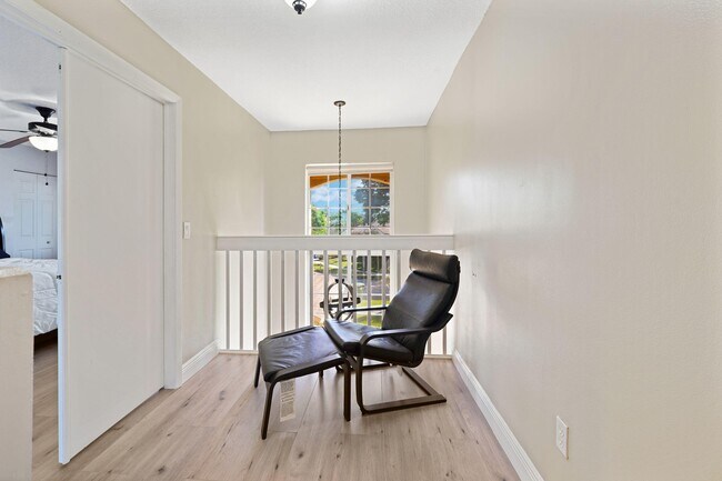 Building Photo - 911 SW 87th Ave