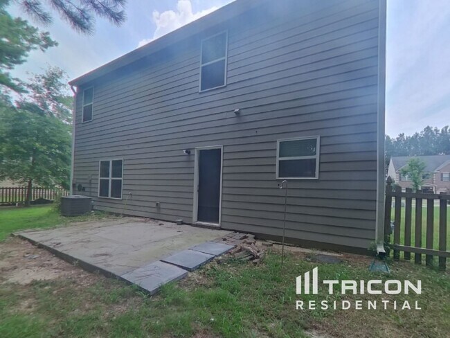 Building Photo - 3650 Lebella Ln