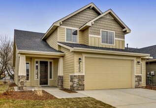 Building Photo - 4300 N Chapala Way