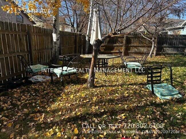 Building Photo - 2113 24th Ave