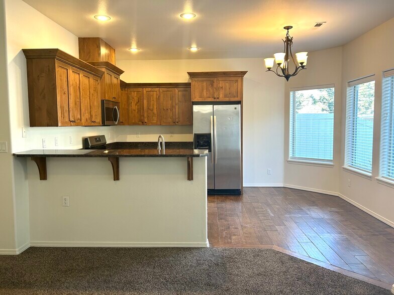 Building Photo - 8896 W Shoup Dr