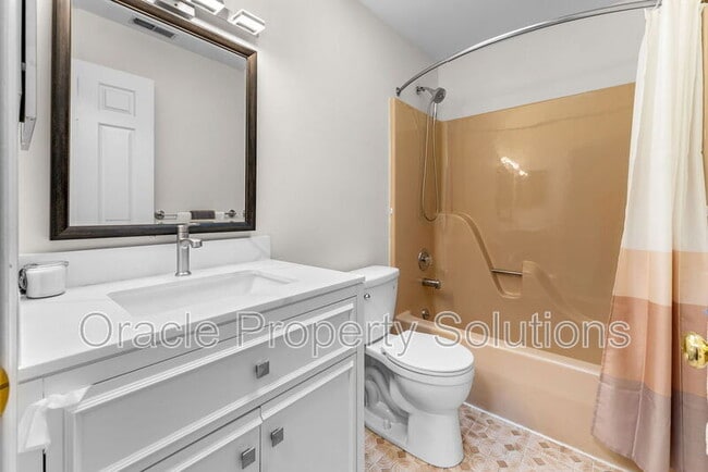 Building Photo - 8009 Frontier Dr