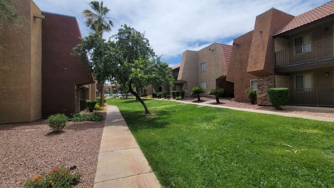 Building Photo - 4960 Indian River Dr