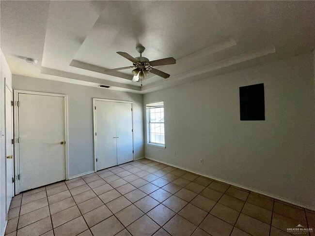 Building Photo - 3802 Clavel St
