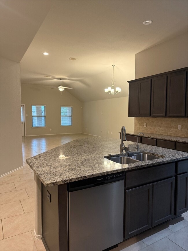 Building Photo - 4606 Terrazza Verde Dr