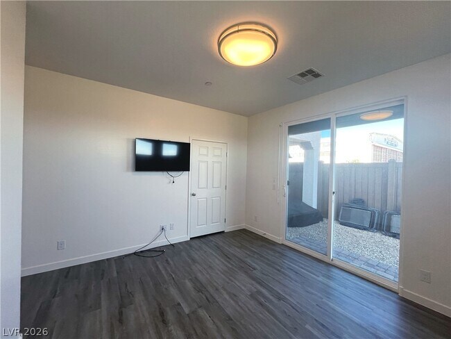 Building Photo - 1533 Franklin Ln