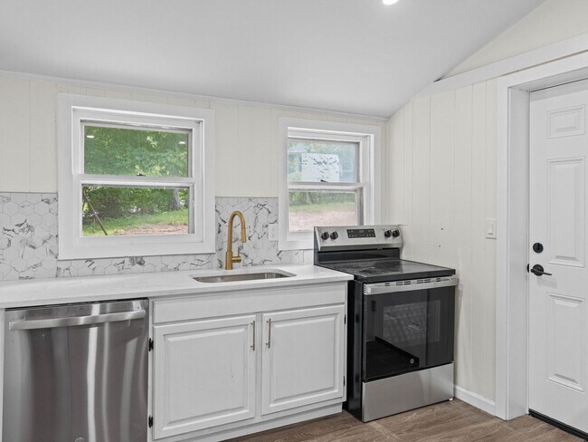 Building Photo - 215 Erial Rd
