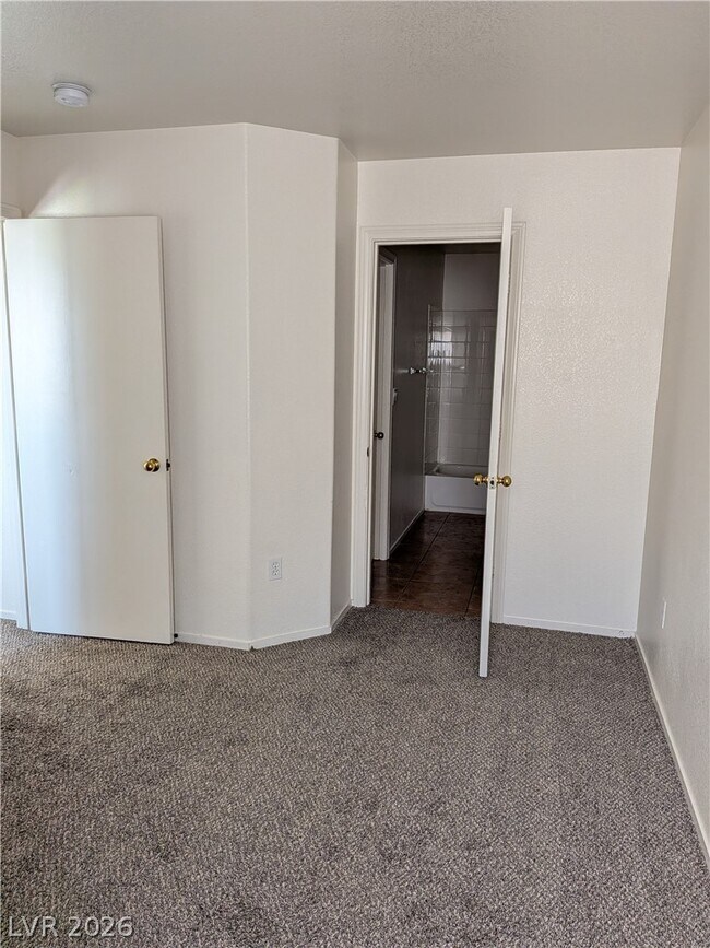 Building Photo - 9269 Adamshurst Ave