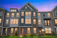 Building Photo - 6032 Windsor Dr