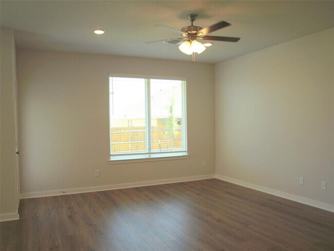 Building Photo - 4078 Estes Ct
