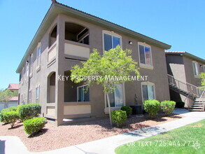 Building Photo - REMODELED 2 BEDROOM 2 BA IN THE NW!