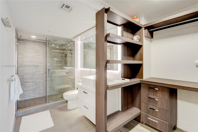 Building Photo - 90 Alton Rd