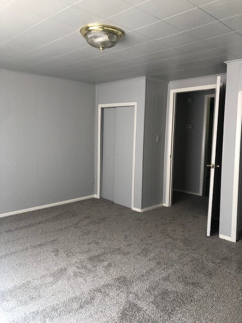 Building Photo - 8719 S Vandalia Ave