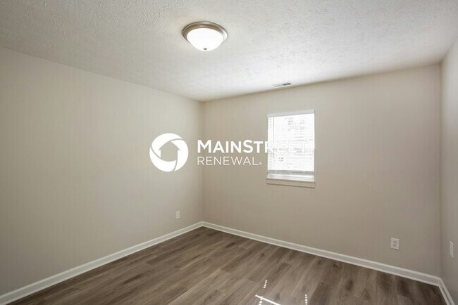 Building Photo - 3 Bedroom Pet-Friendly Home in INDIANAPOLI...