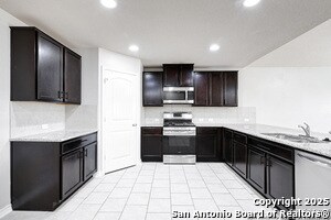 Building Photo - 15515 Cooks Petrel