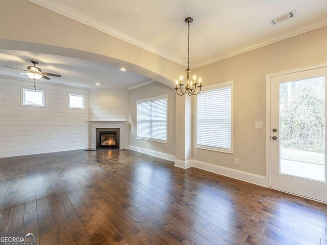 Building Photo - 4210 Old Cherokee St