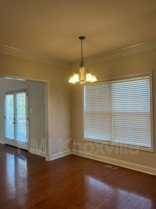 Building Photo - 5825 Beaver Run Ln