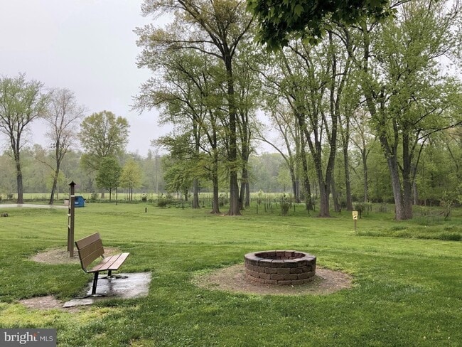 Building Photo - 5763 Hawk Ridge Rd