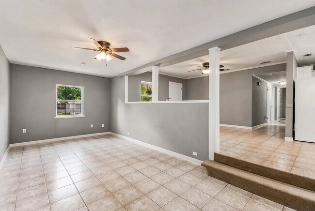 Building Photo - 919 Clearview Ave