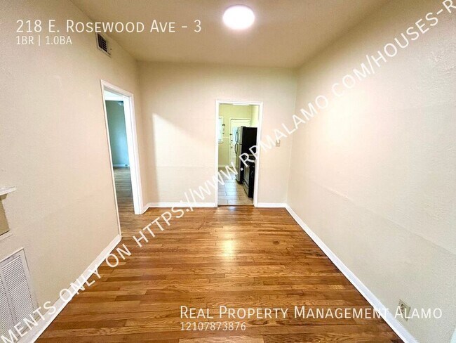 Building Photo - 218 E Rosewood Ave