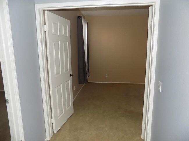 Building Photo - Beautiful Rancho San Diego Condo In Reming...
