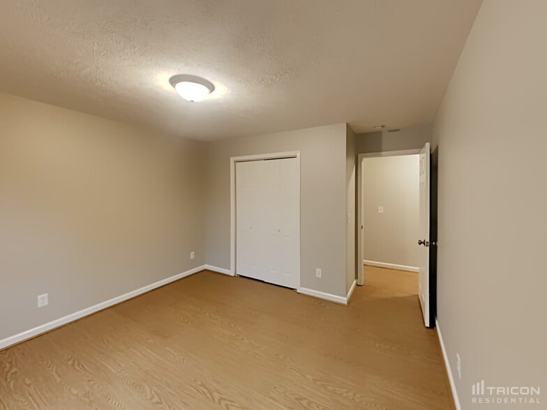 Building Photo - 712 Paige Ct