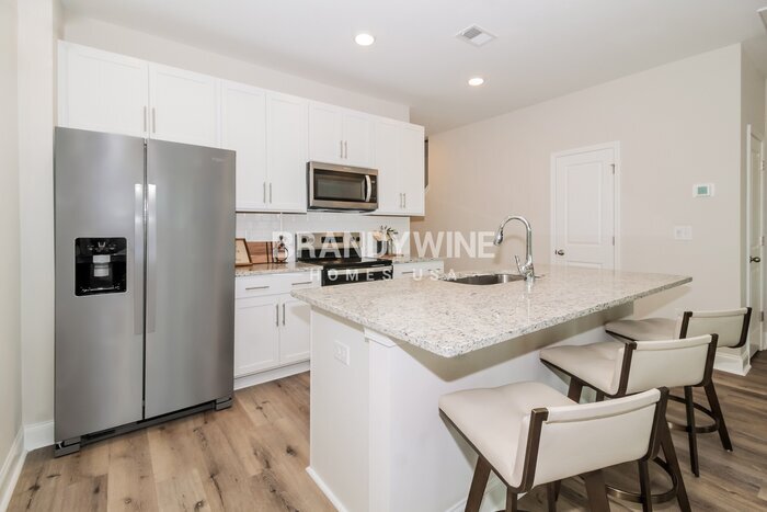 Building Photo - 1168 Wildflower Dr