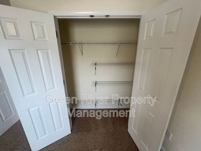 Building Photo - 1500 Calming Water Dr