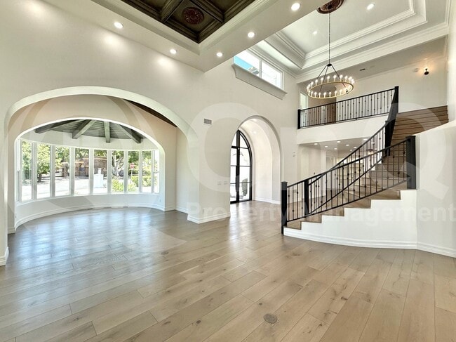 Building Photo - 1523 E Treasure Cove Dr