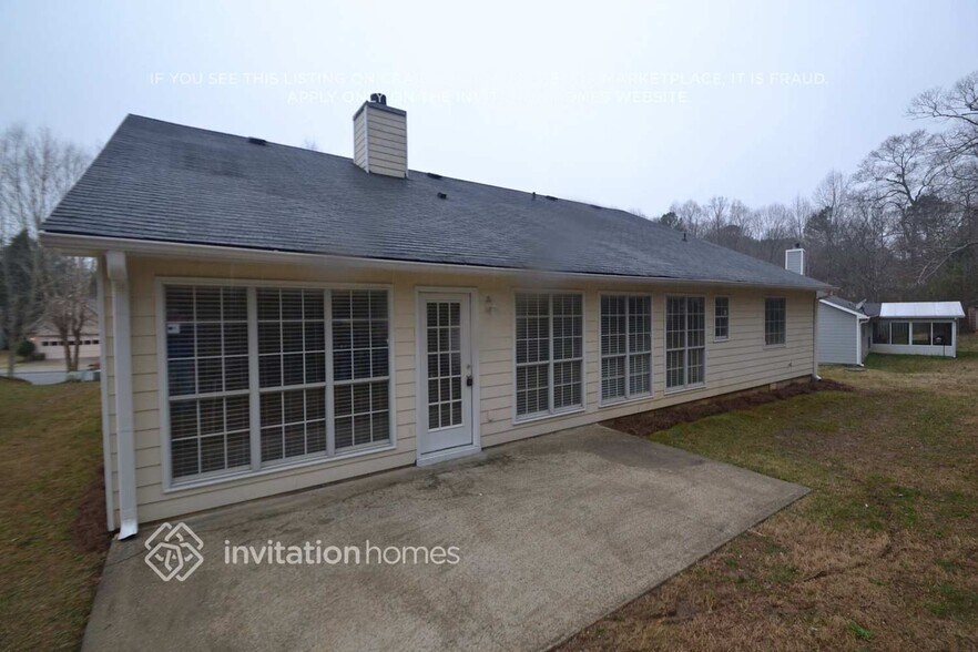 Building Photo - 655 Sterling Oaks Dr