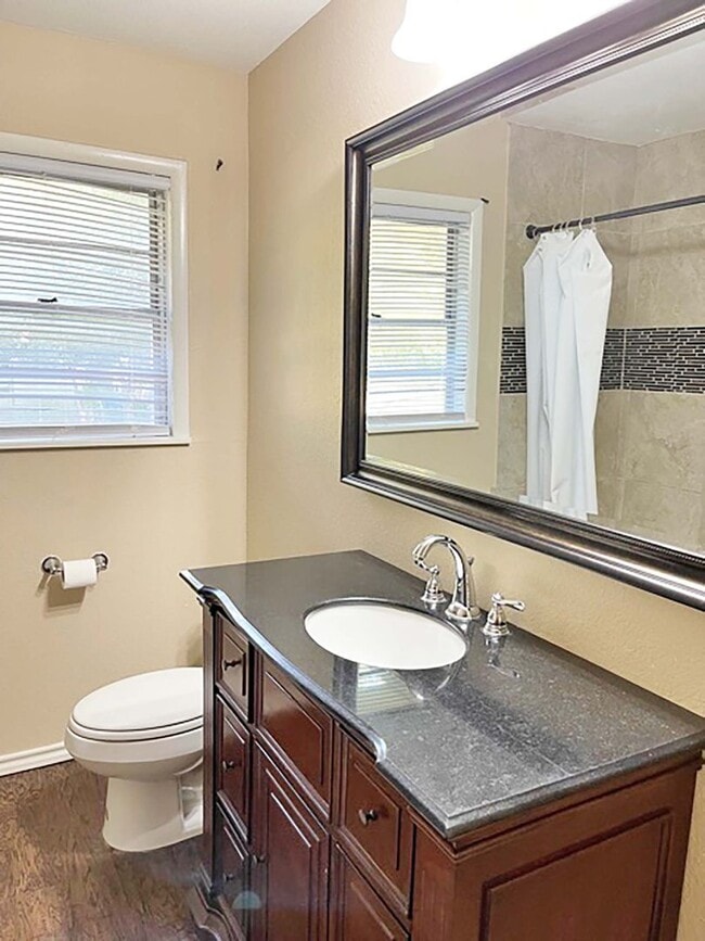 Building Photo - Great 4 Bdrm 2 Bath Home for Lease in Gainesville, Tx